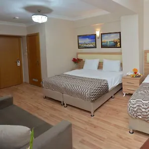 2* Otel Mozart